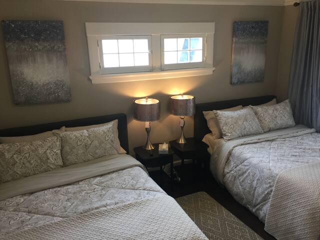 Downtown San Jose Megahouse gallery image 2