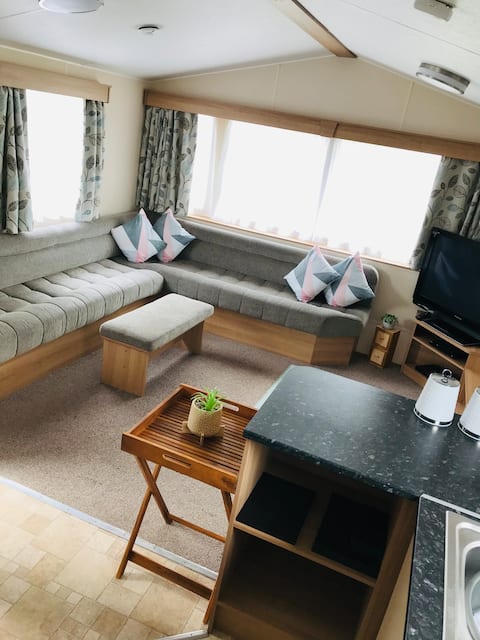 Caravan, dog friendly, calmness