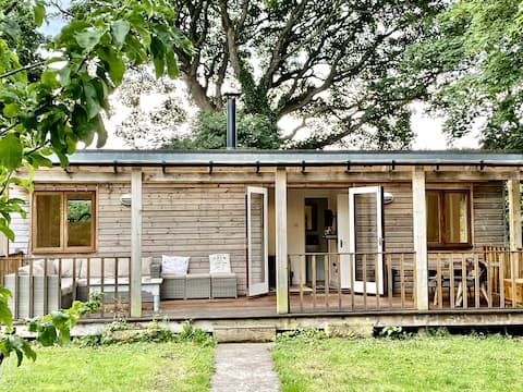 Summerhouse in Wirral