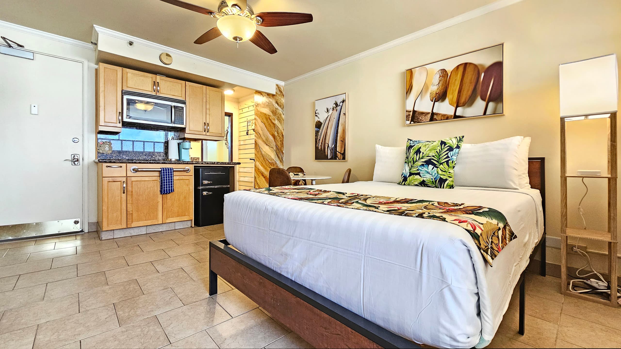 Waikiki Grand Hotel® 1006 | SunDeck Suite 2 Queens - Image 3