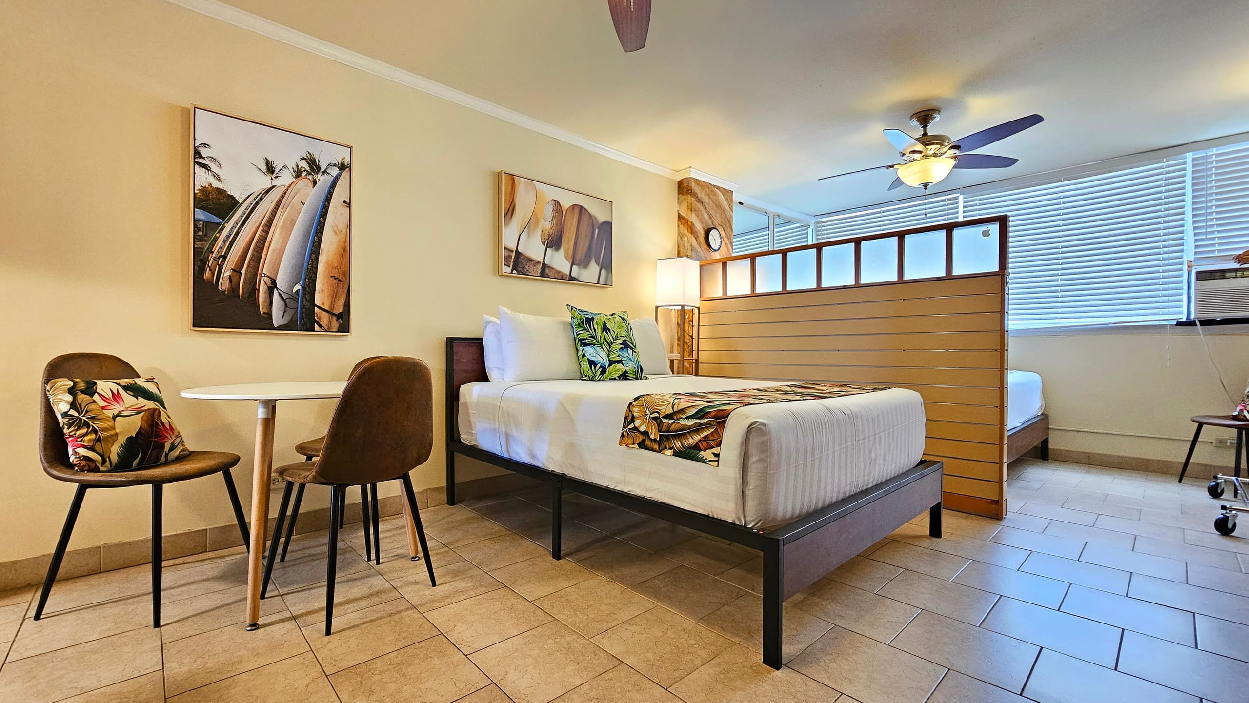 Waikiki Grand Hotel® 1006 | SunDeck Suite 2 Queens - Image 1
