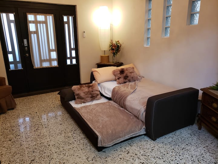 Depto Completo Con Patio Privado, Asador Y Billar - 哥德普洛