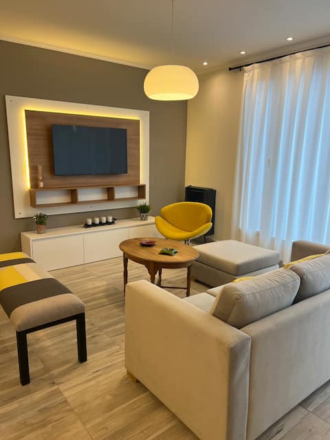 Top Airbnb: Casa del Alto, brand new! in Departamento Futaleufú
