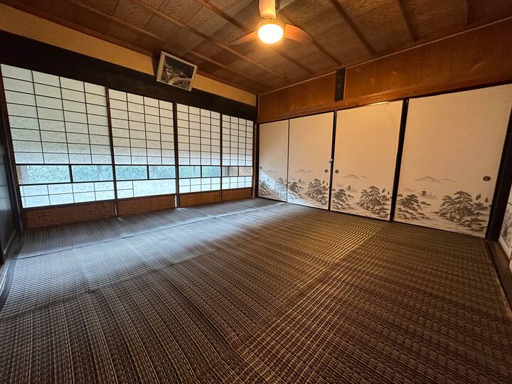 Bedroom 3 - All can sleep side by side -