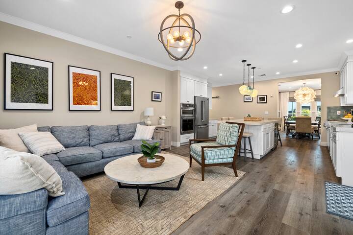 Gorgeous Modern Mar Vista Home W Pool/Hot tub gallery image 3