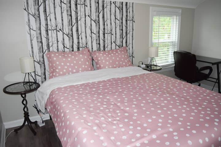 חדר שינה 2 - מיטת קווין סייז
