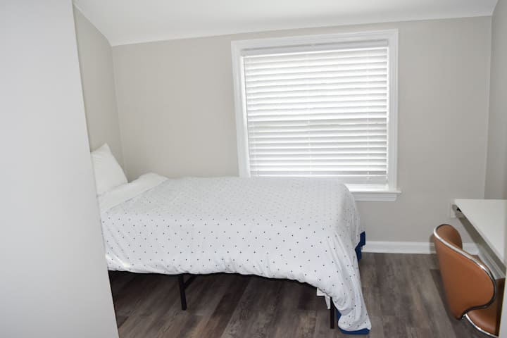 חדר שינה 3 - מיטה זוגית