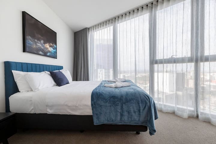 Luxurious 3 BRM Apartment gallery image 2