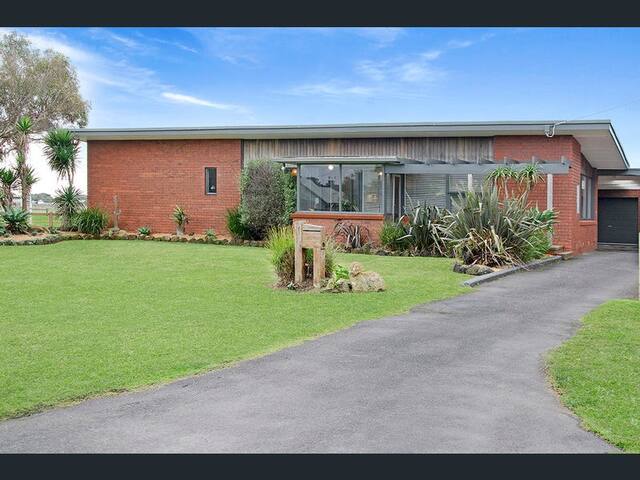 Relax at Ritchie Street gallery image 2