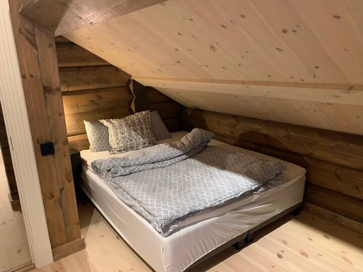 Sovrum 2 - andra våningen.