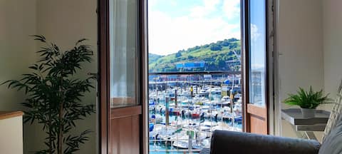 Top Airbnb: Harbor View Apartment in Bermeo