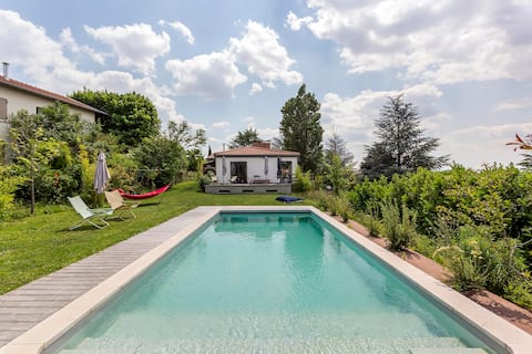 Villa Seventies - Holidays in Lyon!