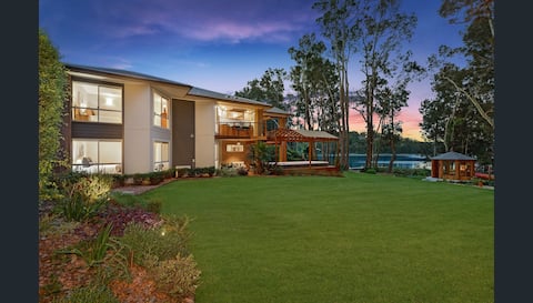 Lake House Avoca