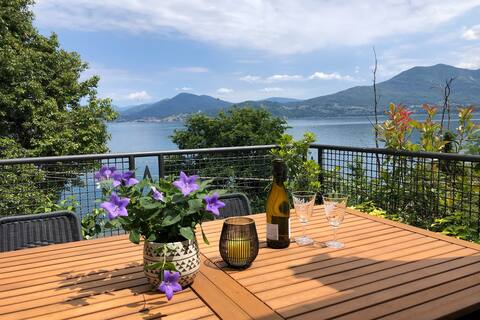 Ciao Lago: Front row view