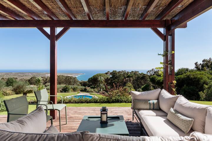 SeaView Oasis: 4BR, Pool, Tennis by Host For Us gallery image 5