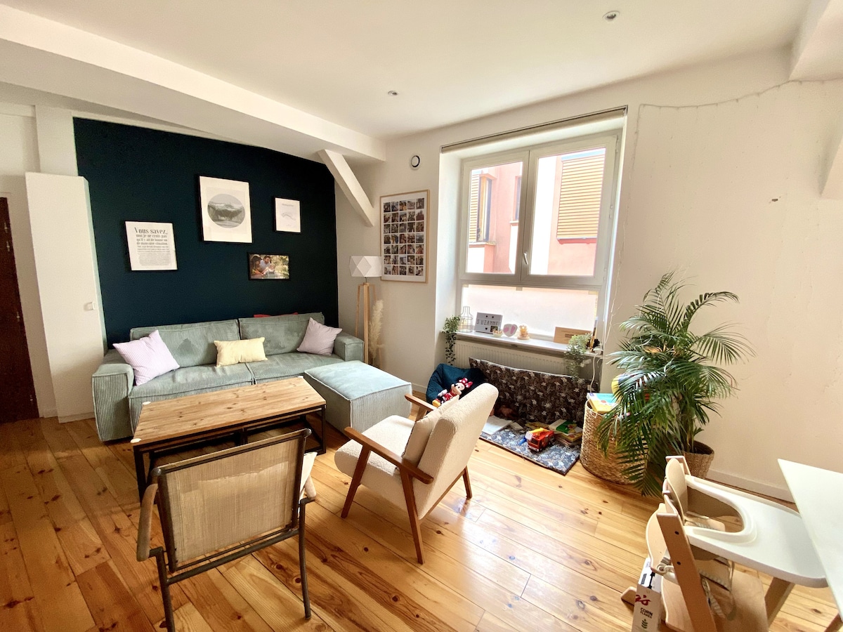 Popular Airbnb listing: Loft parisien kids friendly in Paris