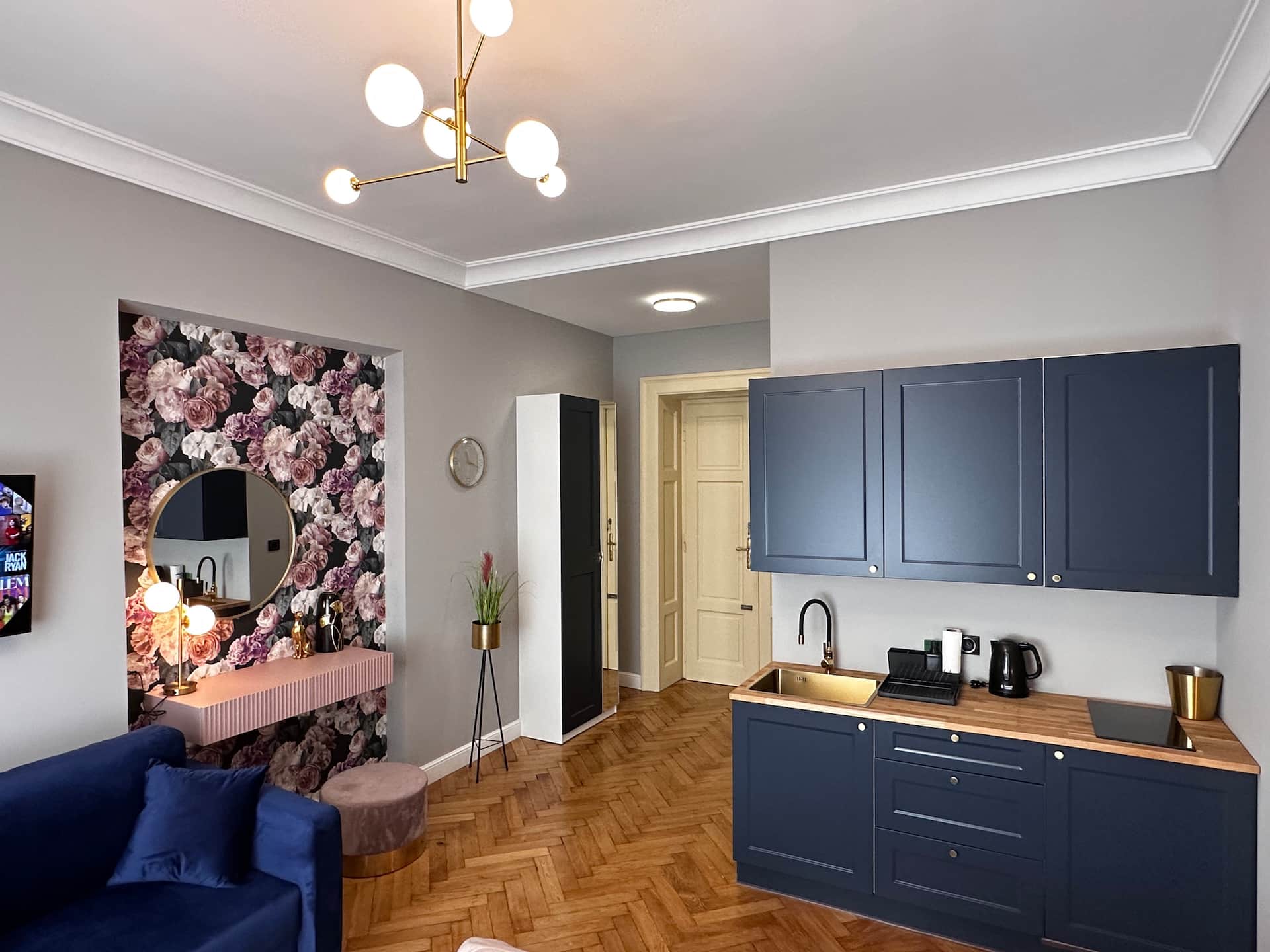 The Spiski Palace - Studio with AC and Smart TV