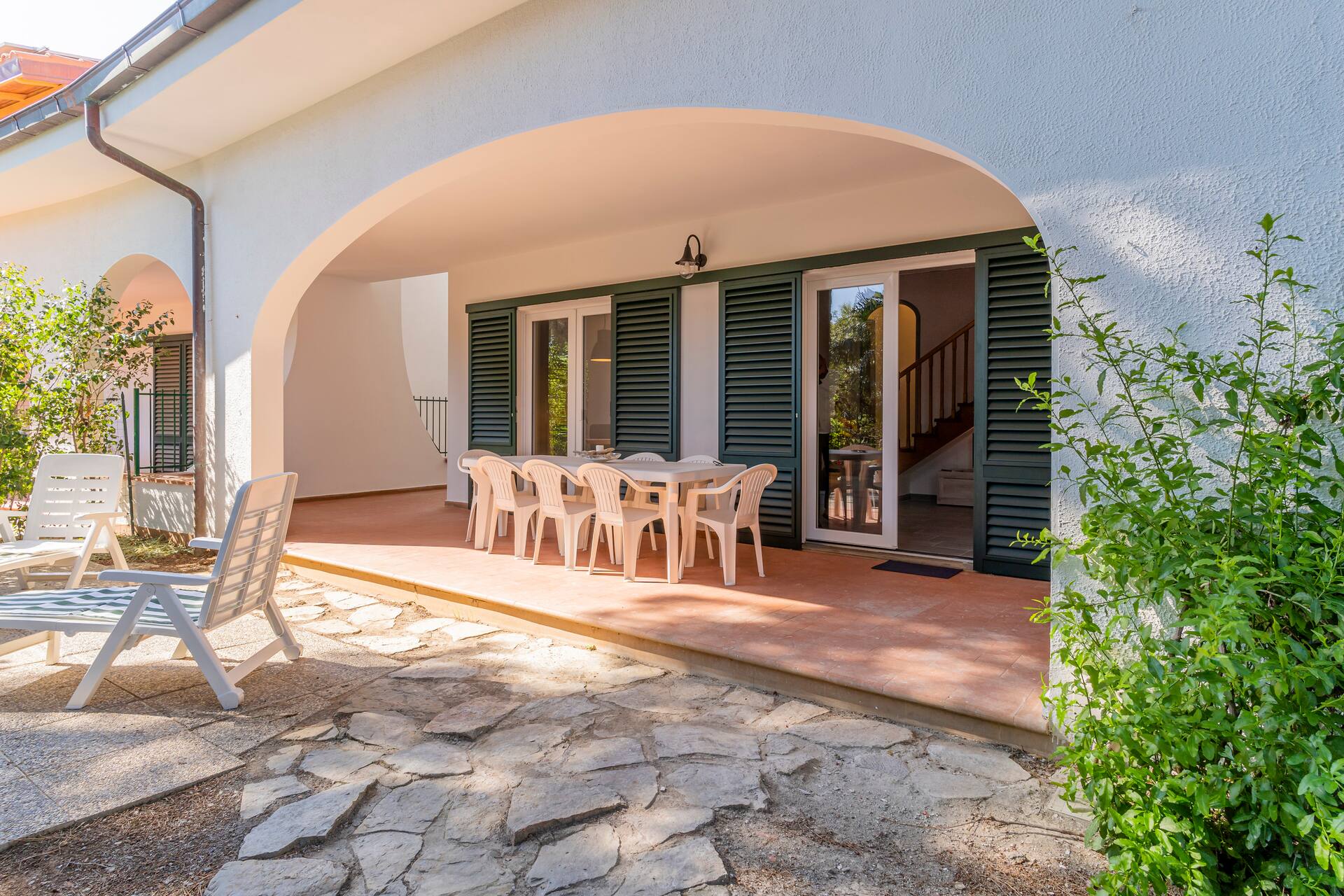 GuestHost - Quercianella Lovely Villa near the Sea With Parking!