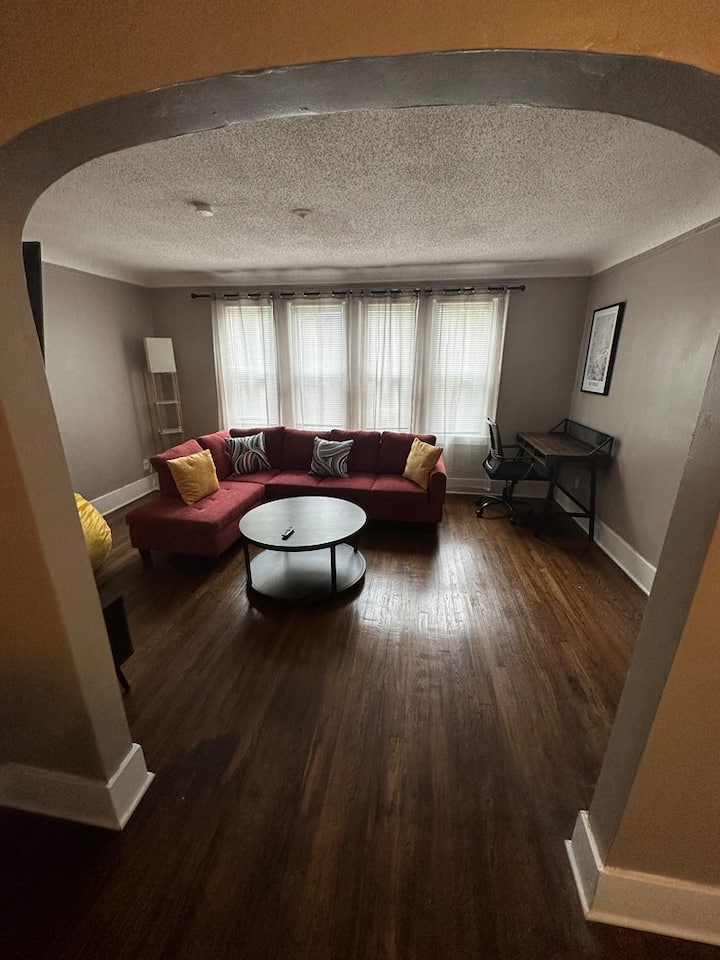 Upper Flat In East Detroit - Detroit, MI