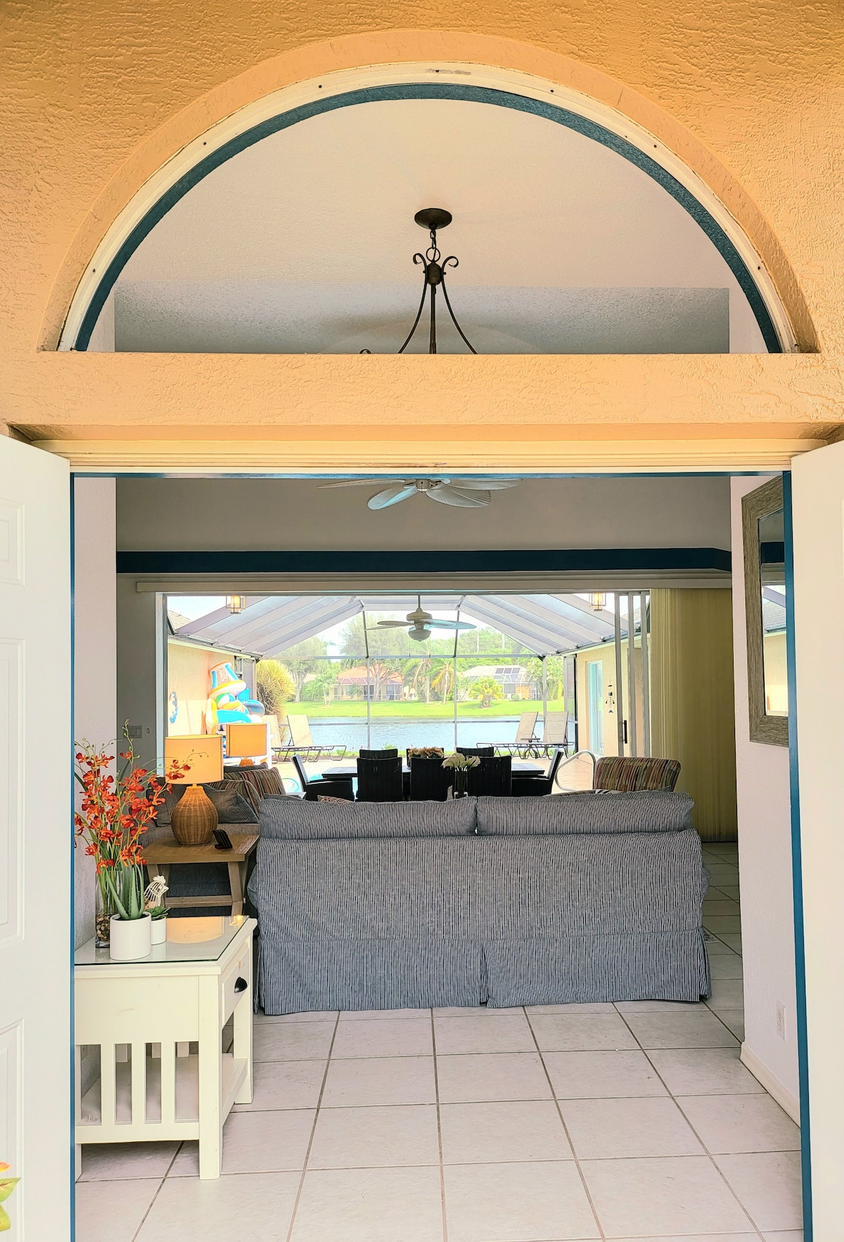 Successful Airbnb property: Rest, Relax, Rejuvenate Rebel's Rest in Berkshire Lakes