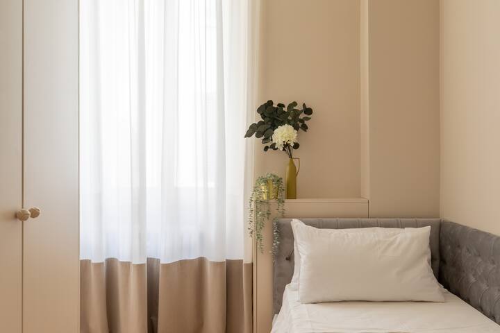 Spanish Steps Caesar Suites gallery image 4