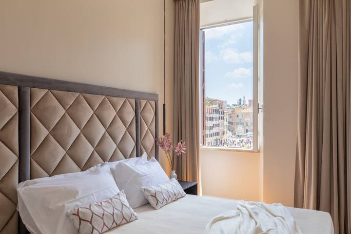 Spanish Steps Caesar Suites gallery image 3