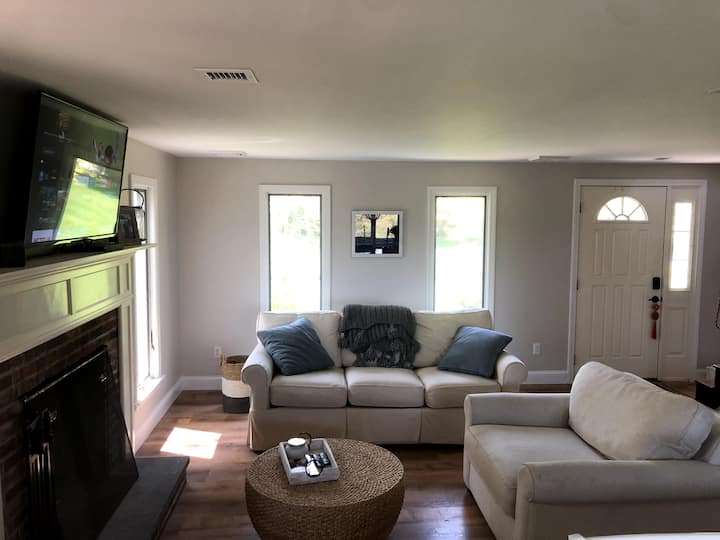Beautiful Renovated Chatham Home - Chatham, MA