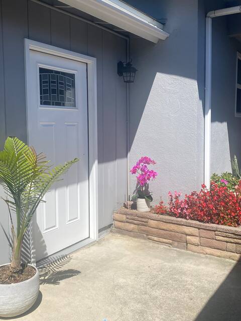 Close to Disney & Biola University