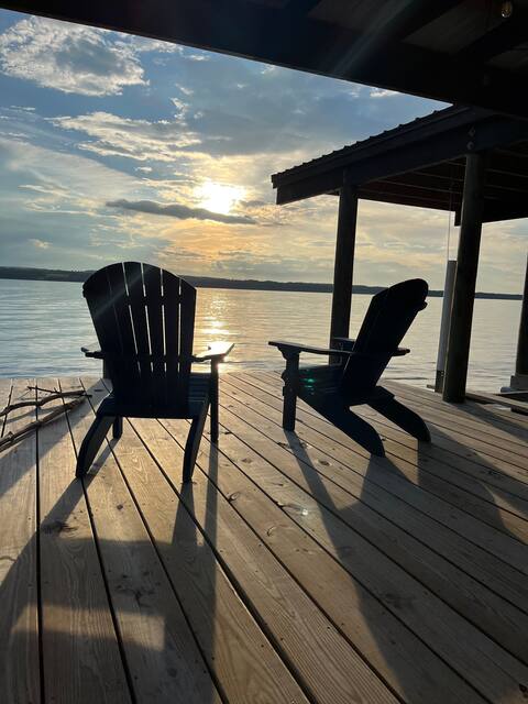 Seneca Rise & Shine Lakefront Cottages