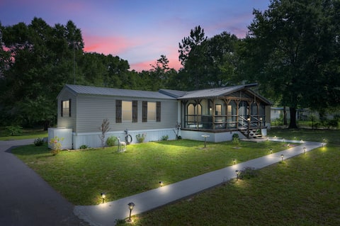 Surf & Saddle Cozy Outpost