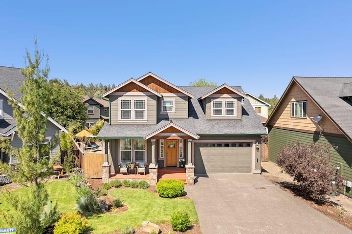 Gorgeous Westsider Near River - Bend, OR