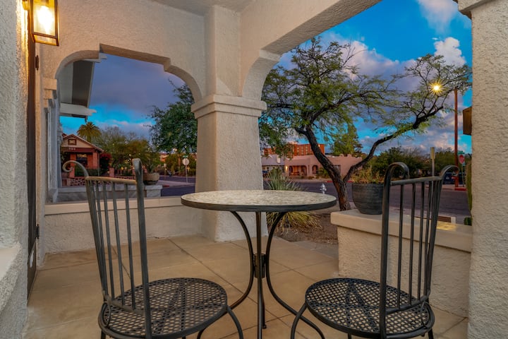 Charmer | 3 Blocks From Uofa | 1 Br 1 Ba | Sleep 3 - Tucson, AZ