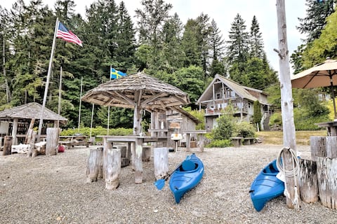 Private Stretch Island Beach Estate w/ Hot Tub!