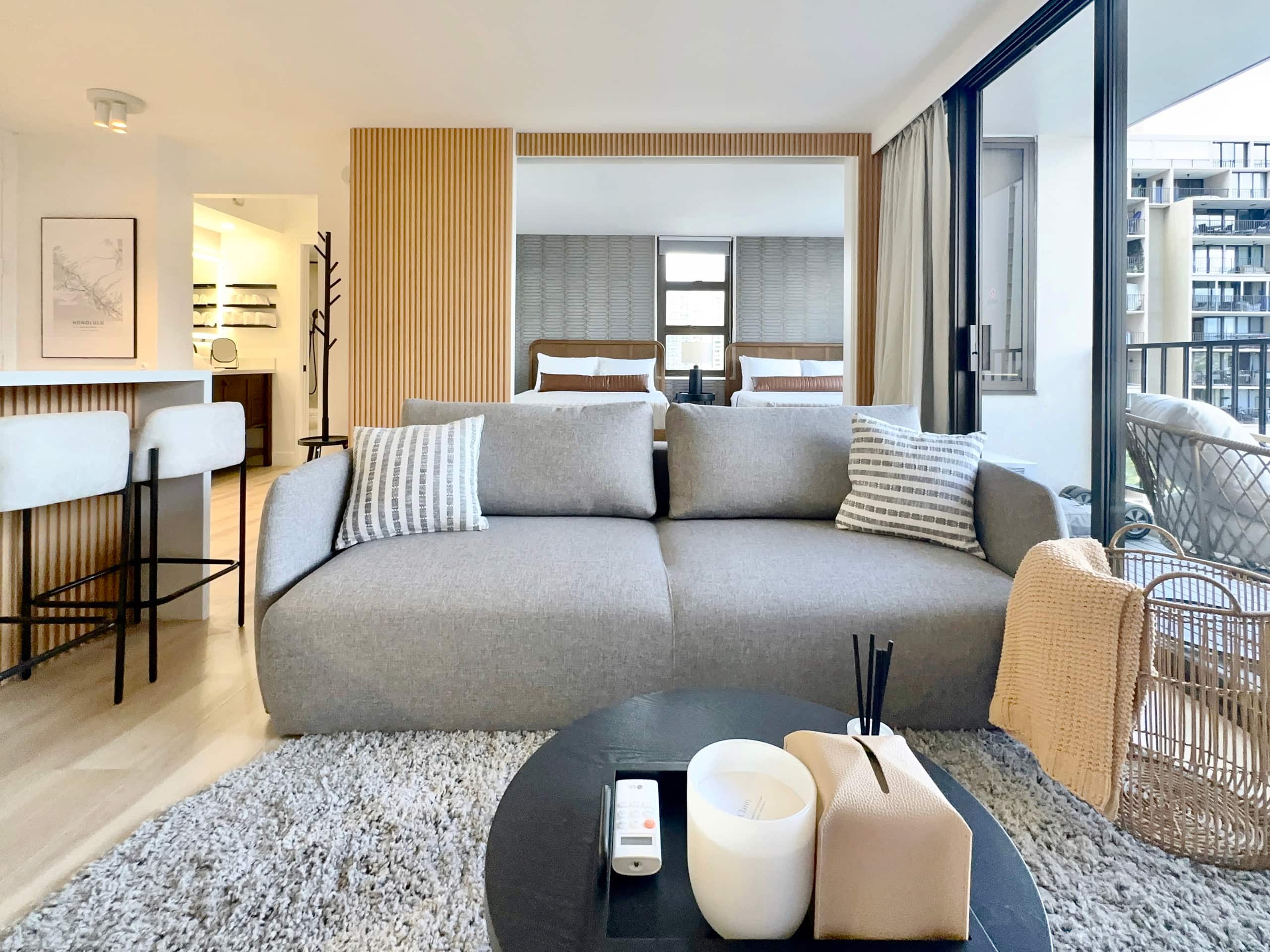 Upscale Modern Waikiki Banyan 1BR Condo w/Parking! - Image 8