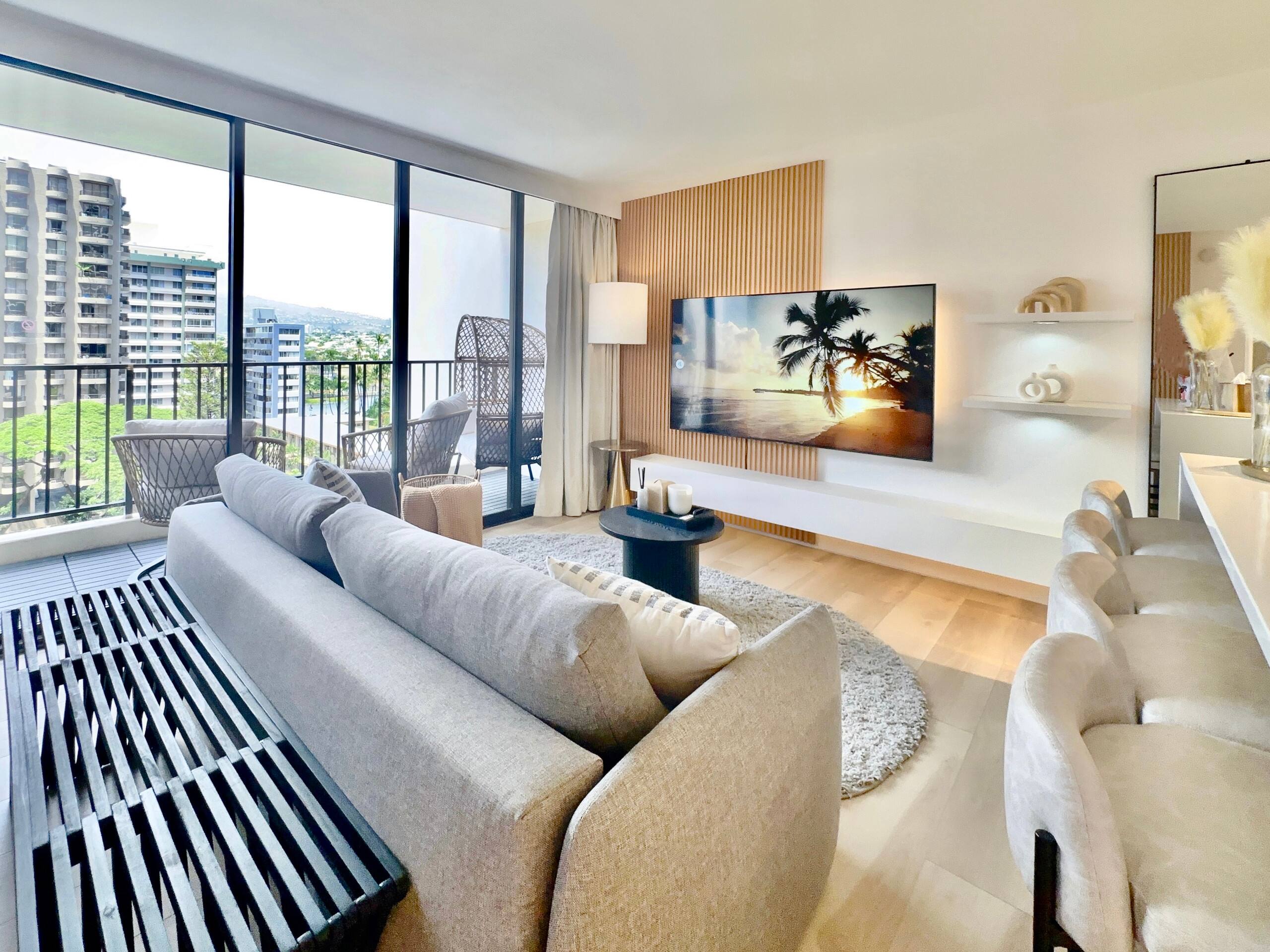 Upscale Modern Waikiki Banyan 1BR Condo w/Parking! - Image 3