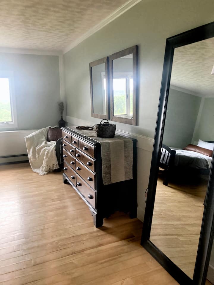 Vistawishi 2 vya chumba cha kulala.