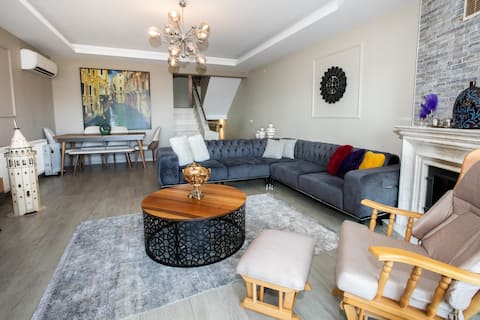Popular Airbnb listing: Luxury villa with charming view in Beylikdüzü
