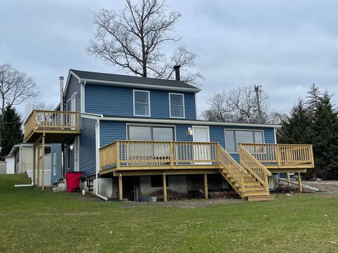 Three Lakefront Homes On One Lot