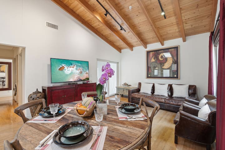 Modern Comfort Retreat 2BD house in Santa Monica