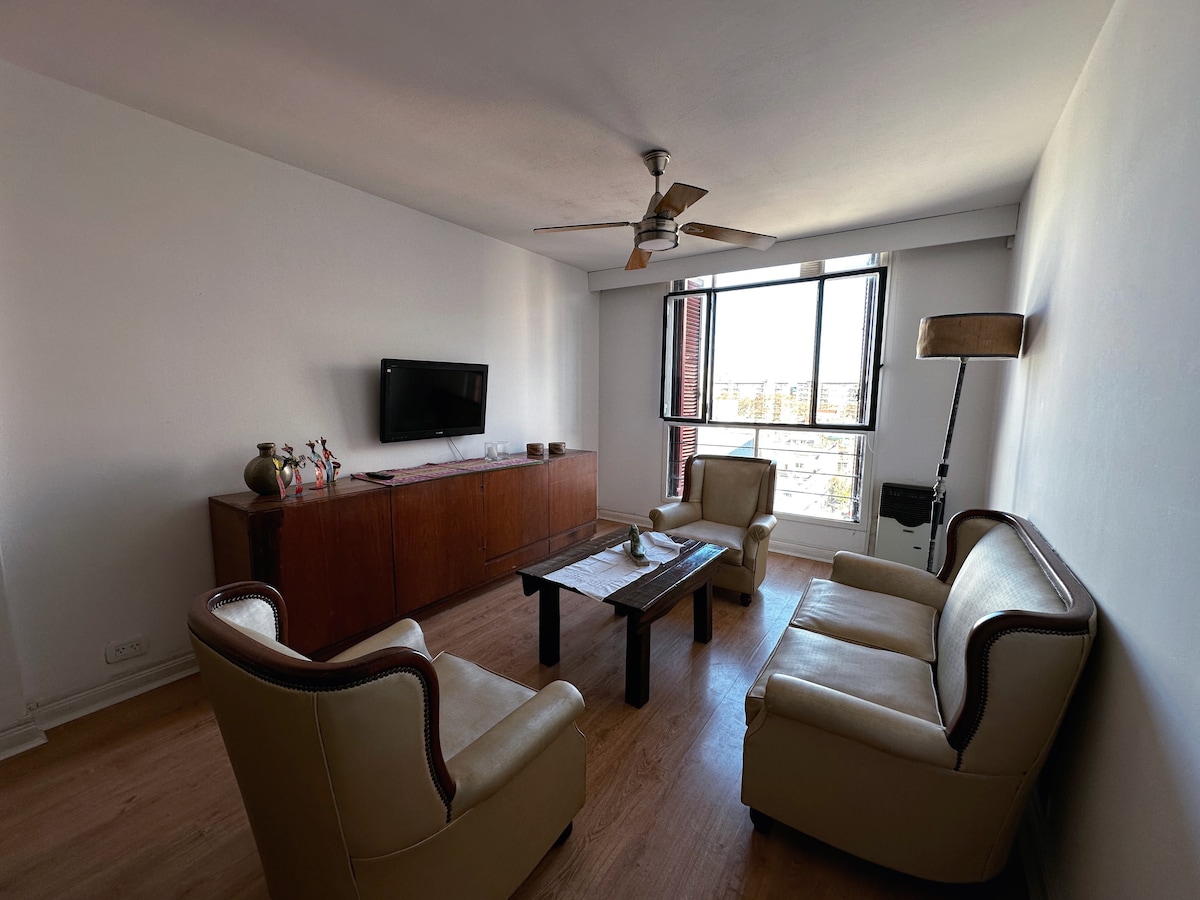 Top Airbnb: Big, Sunny & Cozy Apt in La Boca in Comuna 4