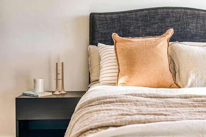 Salty Views on Cross St Bronte gallery image 3