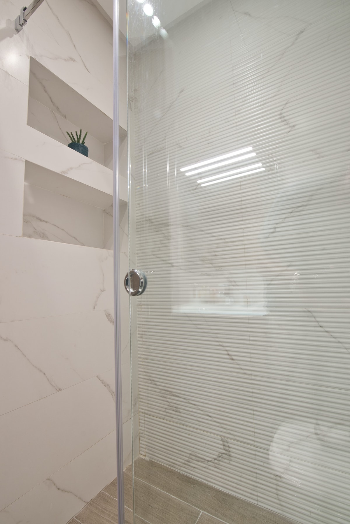 dushi i madh me dyer kristali