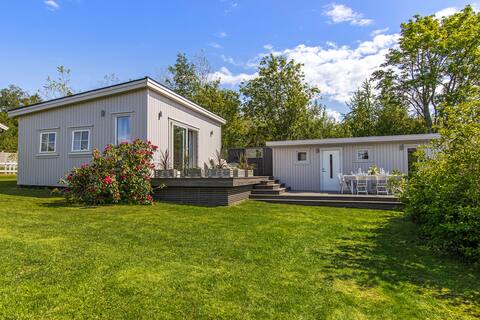 Idyllic seaside cottage and golf course.