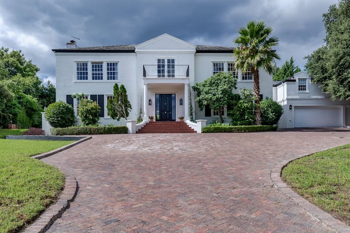 Gorgeous Somerset West Villa