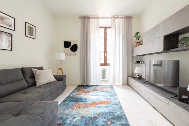 Milano Voyager apartment, great location, 6 guests