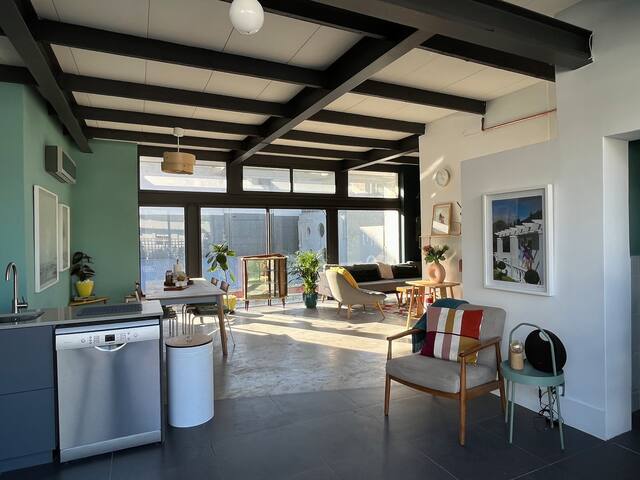 Amazing penthouse – private pool & stunning views gallery image 4