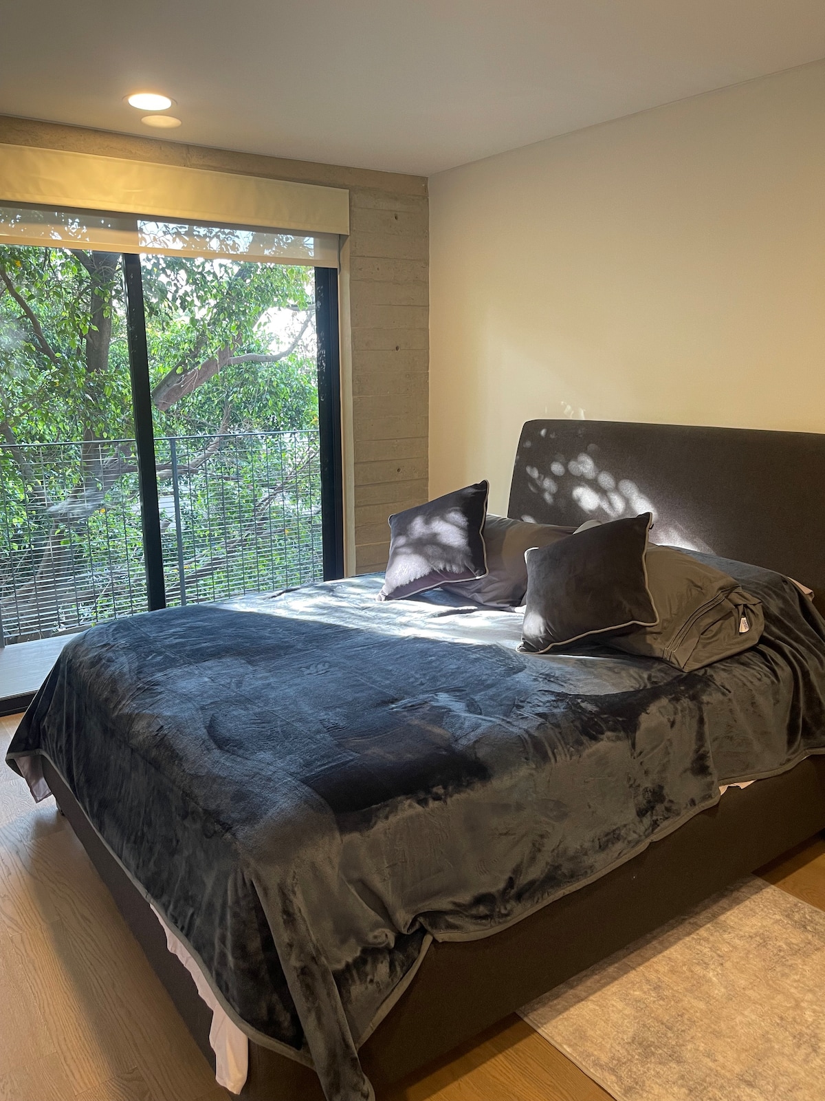 საძინებელი 1