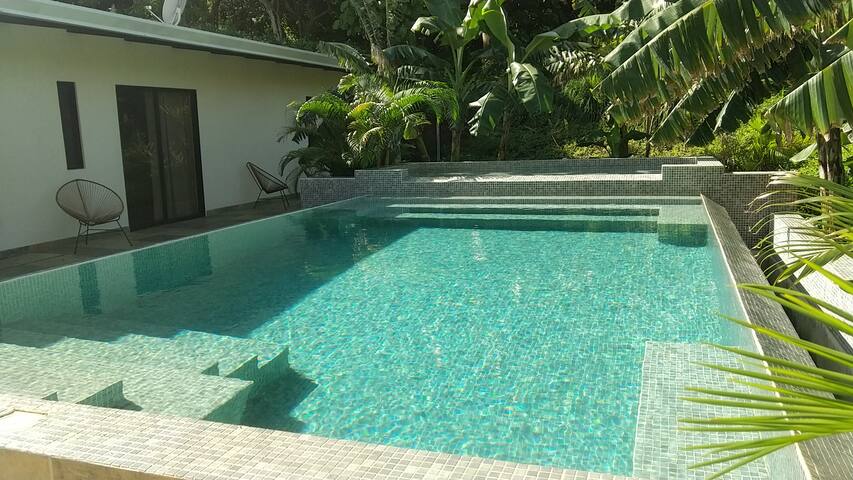 Bedroom n⁰3 of the Vaelia house "15min Tamarindo"