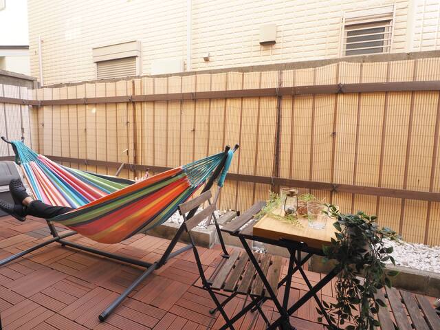 Monthly only｜新宿電車4分｜駅徒歩7分｜裏庭丨ハンモック｜8人丨コンビニ2分｜SHJ gallery image 2