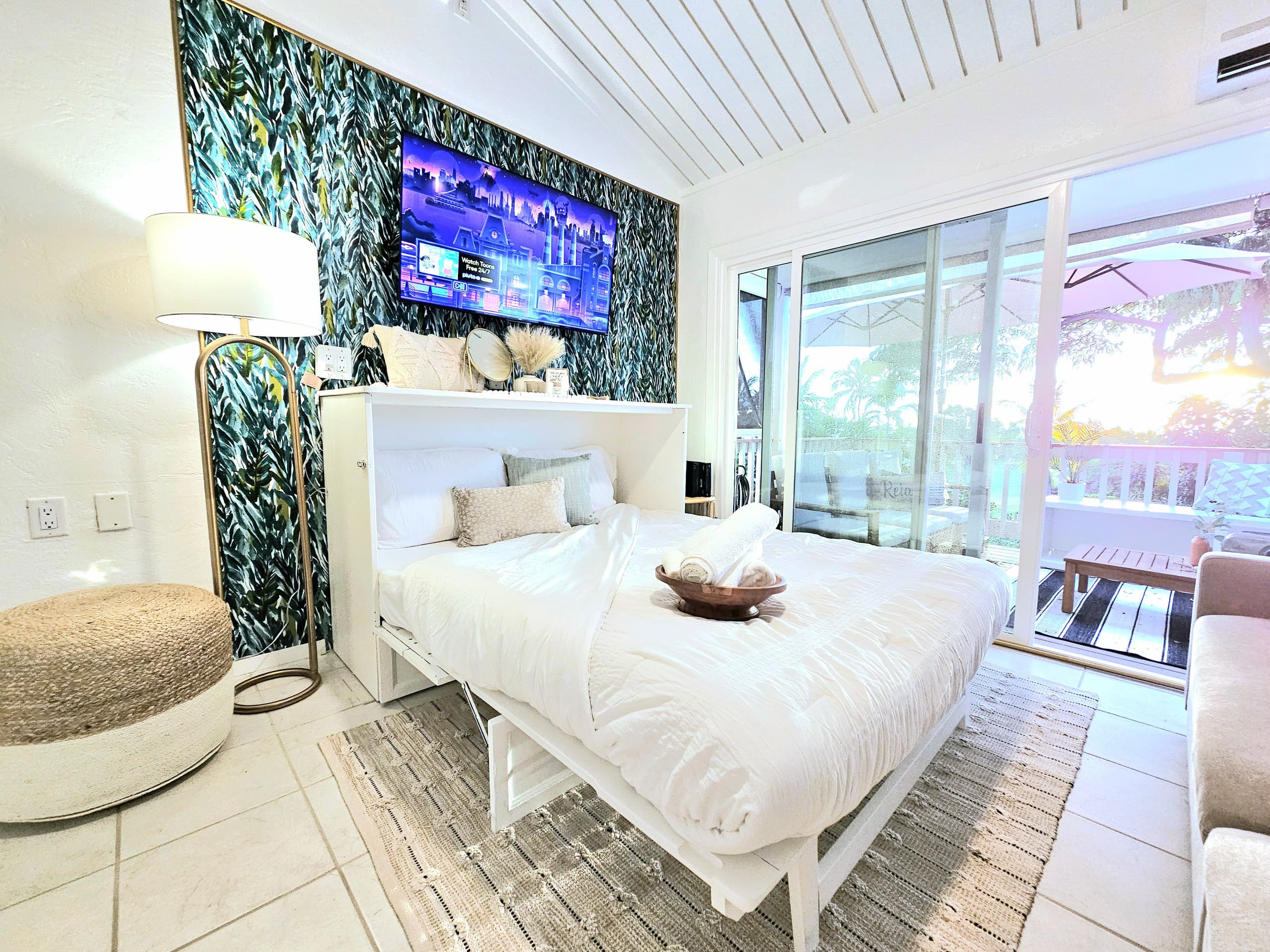 Condo in Kailua-Kona · ★4.98 · 1 bedroom · 2 beds · 1 bath - Image 4
